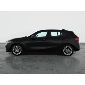 BMW Seria 1  Hatchback 2022,  1.5 benzyna, automat - Na sprzedaż za 68 499 zł - Piaseczno - zdjęcie 4