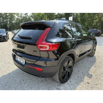 Volvo   SUV 2025,  2.0 benzyna, automat - Na sprzedaż za 159 900 zł - Pęcice - zdjęcie 2
