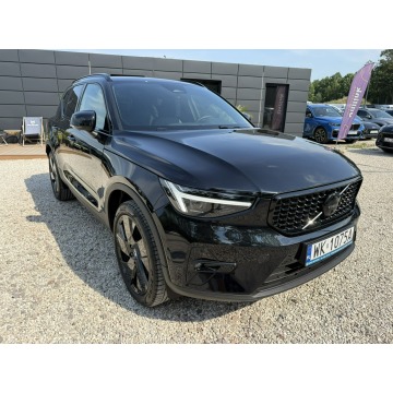 Volvo   SUV 2025,  2.0 benzyna, automat - Na sprzedaż za 159 900 zł - Pęcice - zdjęcie 8