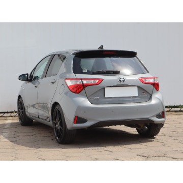 Toyota Yaris  Hatchback 2019,  1.5 benzyna, automat - Na sprzedaż za 64 499 zł - Łódź - zdjęcie 6