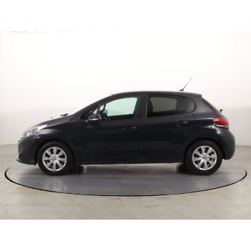 Peugeot 208  Hatchback 2019,  1.2 benzyna - Na sprzedaż za 30 999 zł - Katowice - zdjęcie 4