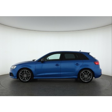 Audi S3  Hatchback 2018,  2.0 benzyna, automat - Na sprzedaż za 112 999 zł - Piaseczno - zdjęcie 4