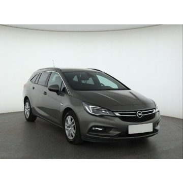 Opel Astra  Kombi 2016,  1.4 benzyna - Na sprzedaż za 29 999 zł - Piaseczno - zdjęcie 1