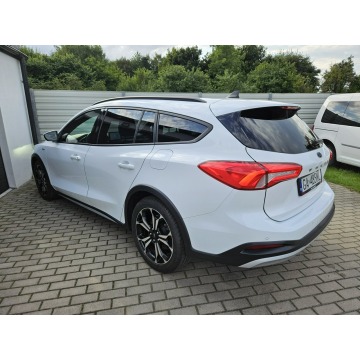 Ford Focus  Kombi 2020,  2.0 diesel - Na sprzedaż za 43 800 zł - Gdynia - zdjęcie 2
