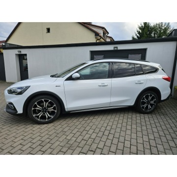 Ford Focus  Kombi 2020,  2.0 diesel - Na sprzedaż za 43 800 zł - Gdynia - zdjęcie 12