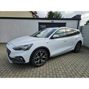 Ford Focus  Kombi 2020,  2.0 diesel - Na sprzedaż za 43 800 zł - Gdynia - zdjęcie 11