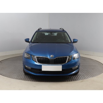 Skoda Octavia  Kombi 2019,  1.5 benzyna, automat - Na sprzedaż za 56 999 zł - Bielany Wrocławskie - zdjęcie 2