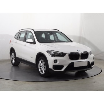 BMW X1 sDrive18i (140KM), 2017