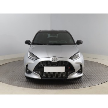 Toyota Yaris  Hatchback 2025,  1.5 benzyna, automat - Na sprzedaż za 104 999 zł - Bielany Wrocławskie - zdjęcie 2