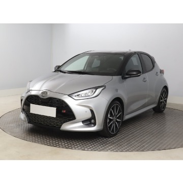 Toyota Yaris  Hatchback 2025,  1.5 benzyna, automat - Na sprzedaż za 104 999 zł - Bielany Wrocławskie - zdjęcie 3