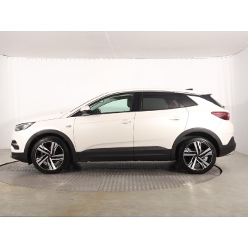 Opel   SUV 2017,  1.2 benzyna - Na sprzedaż za 48 999 zł - Katowice - zdjęcie 4