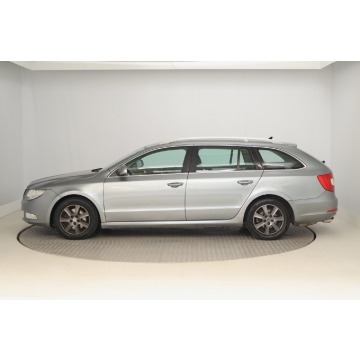 Skoda Superb  Kombi 2011,  1.8 benzyna - Na sprzedaż za 22 999 zł - Zabrze - zdjęcie 4