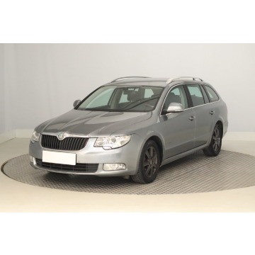 Skoda Superb  Kombi 2011,  1.8 benzyna - Na sprzedaż za 22 999 zł - Zabrze - zdjęcie 3