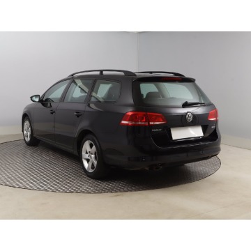 Volkswagen Passat  Kombi 2014,  1.4 benzyna - Na sprzedaż za 30 699 zł - Bielany Wrocławskie - zdjęcie 6
