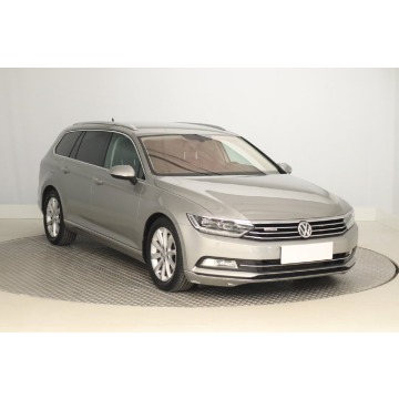 VW Passat 2.0 BiTDI (240KM), 2015