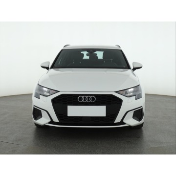 Audi A3  Hatchback 2023,  1.5 benzyna, automat - Na sprzedaż za 81 999 zł - Piaseczno - zdjęcie 2