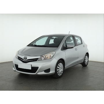 Toyota Yaris  Hatchback 2014,  1.3 benzyna - Na sprzedaż za 28 499 zł - Piaseczno - zdjęcie 3