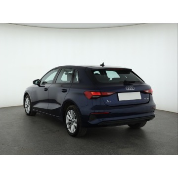Audi A3  Hatchback 2023,  2.0 diesel, automat - Na sprzedaż za 72 999 zł - Piaseczno - zdjęcie 6