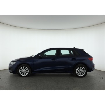 Audi A3  Hatchback 2023,  2.0 diesel, automat - Na sprzedaż za 72 999 zł - Piaseczno - zdjęcie 4