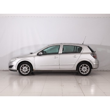 Opel Astra  Hatchback 2007,  1.4 benzyna - Na sprzedaż za 8 499,00 zł - Radom - zdjęcie 4