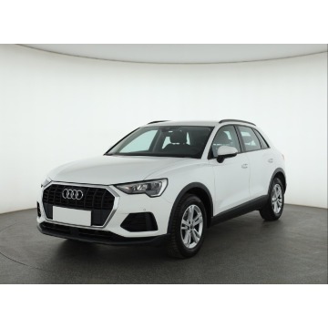 Audi Q3  SUV 2023,  1.5 benzyna, automat - Na sprzedaż za 99 999 zł - Piaseczno - zdjęcie 3