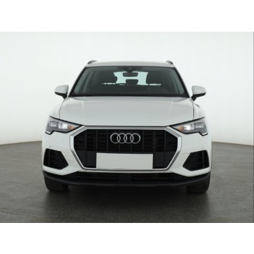 Audi Q3  SUV 2023,  1.5 benzyna, automat - Na sprzedaż za 99 999 zł - Piaseczno - zdjęcie 2