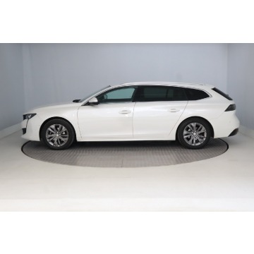Peugeot 508  Kombi 2018,  1.6 benzyna, automat - Na sprzedaż za 65 999 zł - Zabrze - zdjęcie 4