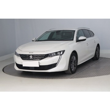 Peugeot 508  Kombi 2018,  1.6 benzyna, automat - Na sprzedaż za 65 999 zł - Zabrze - zdjęcie 3