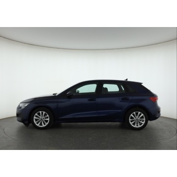 Audi A3  Hatchback 2023,  2.0 diesel, automat - Na sprzedaż za 69 999 zł - Piaseczno - zdjęcie 4