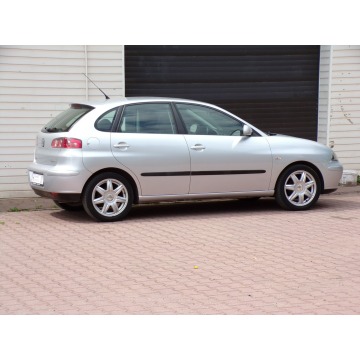 Seat Ibiza  Hatchback 2005,  1.4 benzyna - Na sprzedaż za 8 600,00 zł - Mikołów - zdjęcie 5
