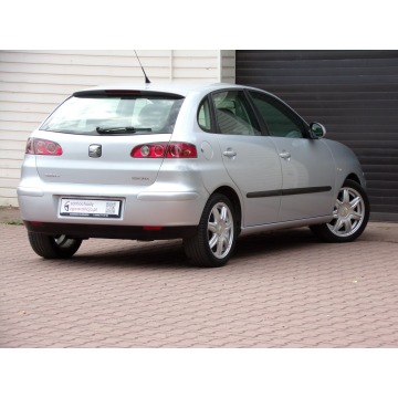 Seat Ibiza  Hatchback 2005,  1.4 benzyna - Na sprzedaż za 8 600,00 zł - Mikołów - zdjęcie 11