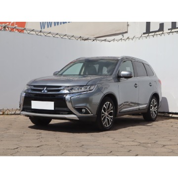 Mitsubishi Outlander  SUV 2015,  2.0 benzyna+LPG, automat - Na sprzedaż za 59 999 zł - Łódź - zdjęcie 3