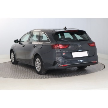 Kia Ceed  Kombi 2019,  1.4 benzyna+LPG - Na sprzedaż za 39 999 zł - Zabrze - zdjęcie 6