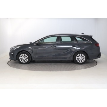 Kia Ceed  Kombi 2019,  1.4 benzyna+LPG - Na sprzedaż za 39 999 zł - Zabrze - zdjęcie 4