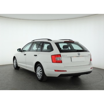 Skoda Octavia  Hatchback 2016,  1.6 diesel - Na sprzedaż za 31 499 zł - Piaseczno - zdjęcie 6