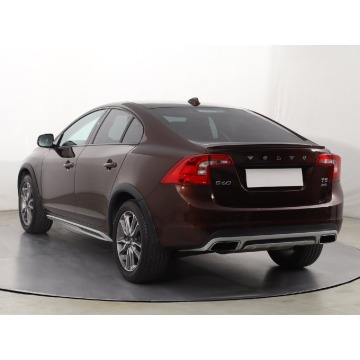 Volvo S60  Liftback 2018,  2.0 benzyna, automat - Na sprzedaż za 79 999 zł - Katowice - zdjęcie 6