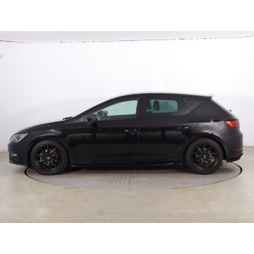 Seat Leon  Hatchback 2019,  1.5 benzyna - Na sprzedaż za 58 499 zł - Radom - zdjęcie 4