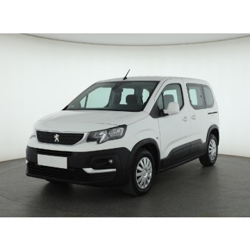 Peugeot   Pick-up 2020,  1.2 benzyna - Na sprzedaż za 40 999 zł - Piaseczno - zdjęcie 3