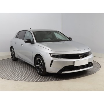 Opel Astra 1.2 Turbo (130KM), 2023