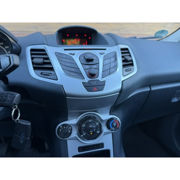 Ford Fiesta  Hatchback 2012,  1.2 benzyna - Na sprzedaż za 15 300 zł - Konradów - zdjęcie 10