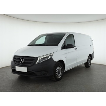 Mercedes - Benz Vito  Minivan/Van 2022,  2.0 diesel, automat - Na sprzedaż za 109 999 zł - Piaseczno - zdjęcie 3