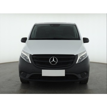 Mercedes - Benz Vito  Minivan/Van 2022,  2.0 diesel, automat - Na sprzedaż za 109 999 zł - Piaseczno - zdjęcie 2