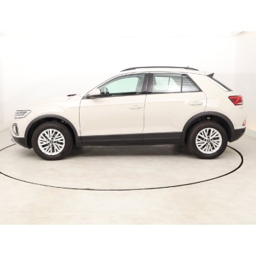 Volkswagen   SUV 2024,  1.5 benzyna - Na sprzedaż za 92 999 zł - Bielany Wrocławskie - zdjęcie 4