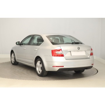 Skoda Octavia  Hatchback 2017,  1.0 benzyna - Na sprzedaż za 41 999 zł - Zabrze - zdjęcie 6