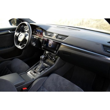 Skoda Superb  Sedan/Limuzyna 2022,  2.0 benzyna, automat - Na sprzedaż za 125 900 zł - Warszawa - zdjęcie 8