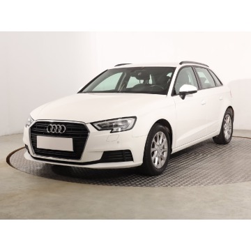 Audi A3  Hatchback 2018,  1.5 benzyna, automat - Na sprzedaż za 59 999 zł - Katowice - zdjęcie 3