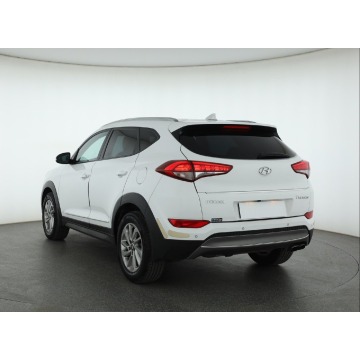 Hyundai Tucson  SUV 2015,  1.6 benzyna - Na sprzedaż za 49 999 zł - Piaseczno - zdjęcie 6