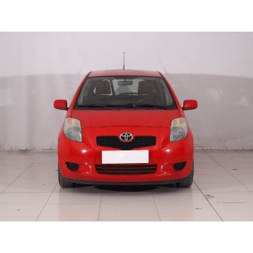 Toyota Yaris  Hatchback 2007,  1.3 benzyna, automat - Na sprzedaż za 16 999 zł - Tarnobrzeg - zdjęcie 2