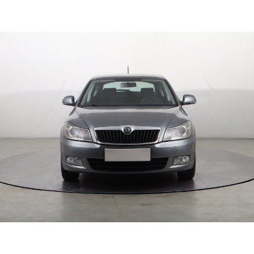 Skoda Octavia  Hatchback 2012,  1.4 benzyna - Na sprzedaż za 15 999 zł - Katowice - zdjęcie 2