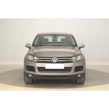 Volkswagen Touareg  SUV 2010,  3.0 diesel, automat - Na sprzedaż za 40 999 zł - Zabrze - zdjęcie 2